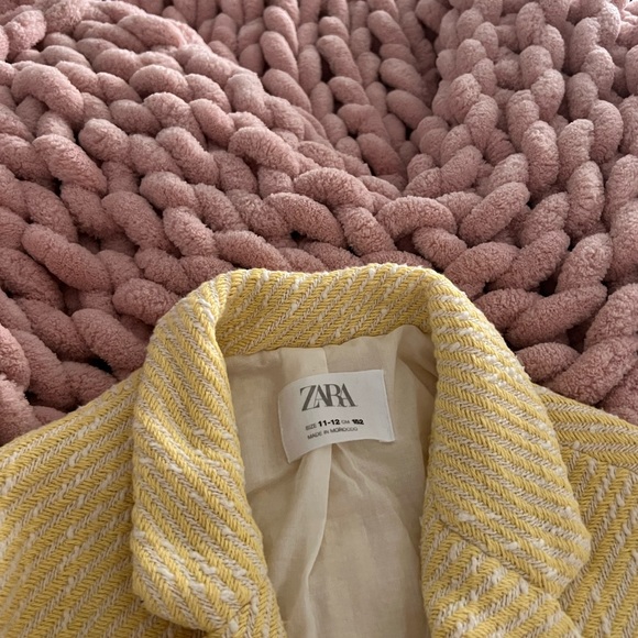 Zara yellow set - Picture 2 of 3